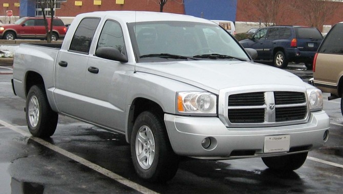 Dodge Dakota Crew Cab 4X4 ST