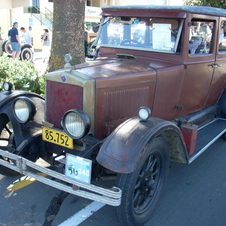 1929 Morris flatnose Cowley Saloon