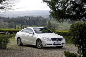 Mercedes-Benz E 350 CGI BlueEFFICIENCY Coupé