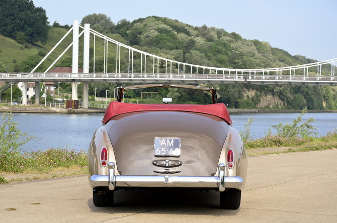 Rolls-Royce Silver Cloud II Drophead Coupé