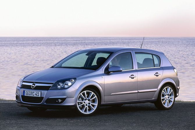 Opel Astra Enjoy 2.0 Turbo