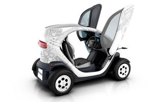 Final version of Renault Twizy shown in Paris