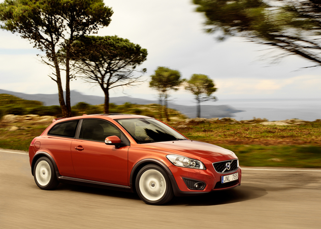 Volvo C30 D5 Summum Geartronic (10)