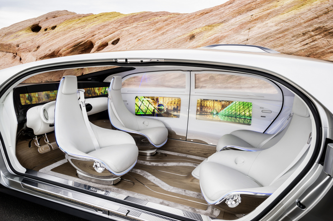 Mercedes-Benz F015 Luxury in Motion 