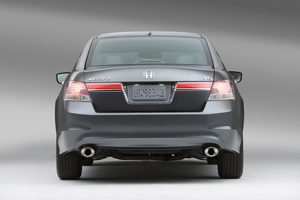 Honda Accord EX-L V-6 5-Spd AT (USA)