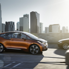 Grâce au système BMW eDrive, la BMW i3 Concept Coupé peut couvrir une distance d’environ 160 kilomètres avec une batterie entièrement chargée.