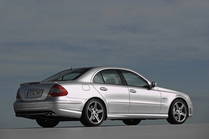 Mercedes-Benz E 63 AMG