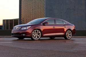 Buick LaCrosse GL Concept Considers More Luxurious LaCrosse