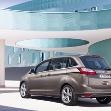 The design changes made ​​in the new C-Max were created to give to the model a more modern look.