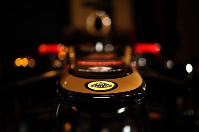 Lotus F1 Team Reveals E20, Also Uses Step-Down Nost