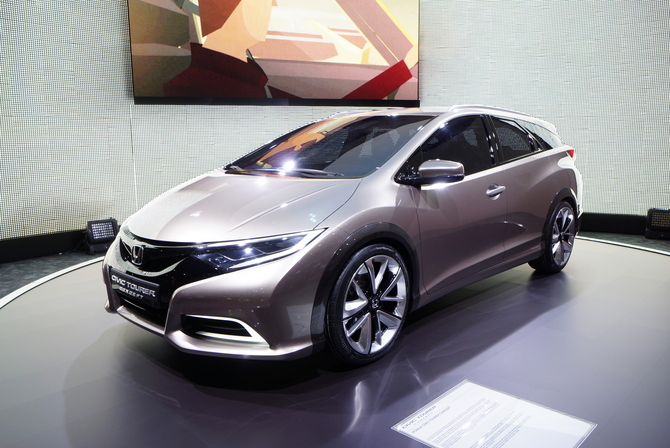 Honda Civic Tourer Concept