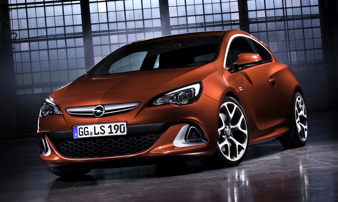 Opel Astra OPC Offers 280hp, 400Nm and Adjustable Suspension