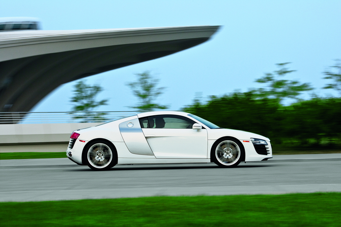 Audi R8 5.2 Coupe quattro R tronic