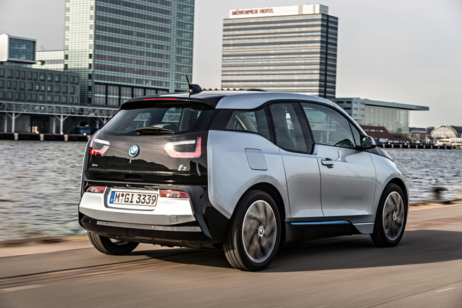 BMW i3