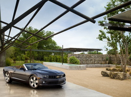 Chevrolet Camaro Convertible gets a special Neiman Marcus edition