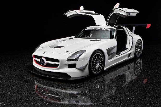 Official pictures of the SLS AMG GT3