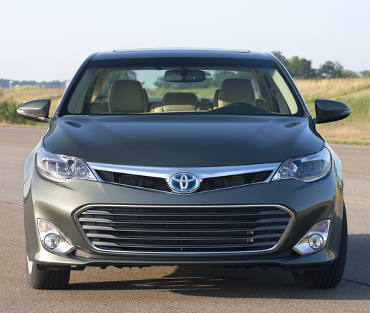 The new Avalon more narrow with a wider track than the old car