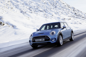 The first is the turbocharged 2.0-liter gasoline from the Cooper S with 192hp and 280Nm of torque