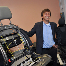 Ford combat back pain: seats with science