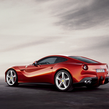 Ferrari unveils new generation V12 F12berlinetta