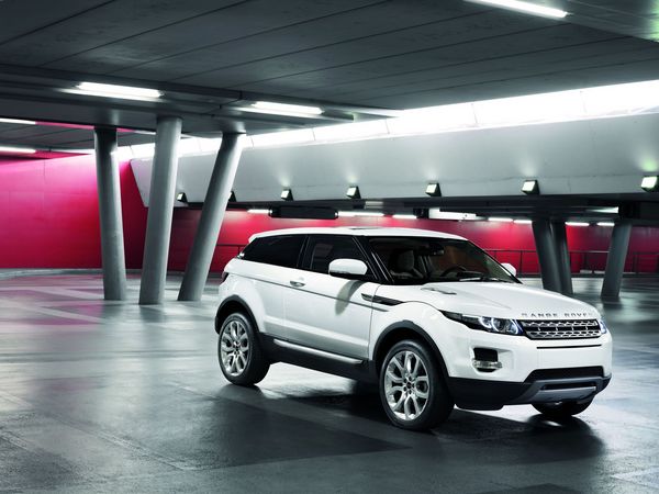 Range Rover Evoque: the smaller and greener crossover