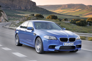 BMW unveils new M5