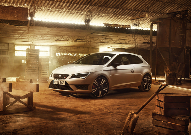 The Leon Cupra 290 comes equipped with a 2.0 turbo petrol engine with 290hp...