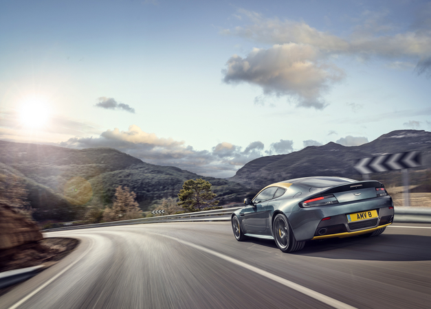 O carro foi desenvolvido e configurado no Centro de Testes da Aston Martin em Nürburgring