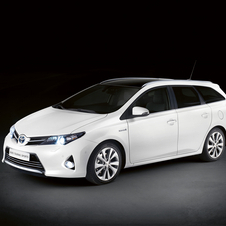 The Auris wagon is also available