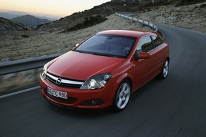 Opel Astra GTC 1.9 CDTI