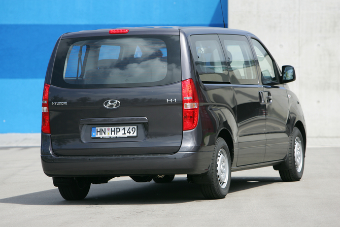 Hyundai H-1 Travel 2.5 CRDi