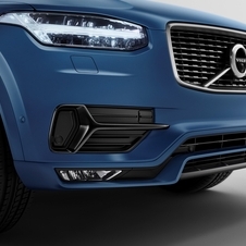 Front detail of the XC90 R-Design