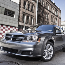 Dodge reveals 2012 Avenger R/T in New York