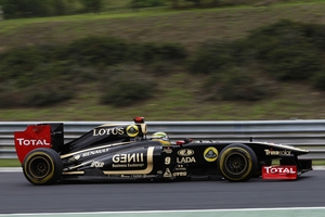 Bruno Senna Races for the Lotus Renault GP Team at Spa