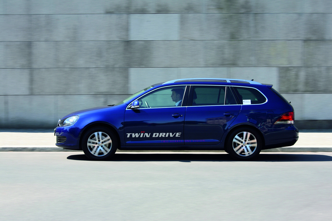 Volkswagen Golf Variant TwinDRIVE