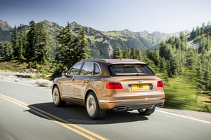 The Bentayga reaches 100km/h in 4.1 seconds, and a speed of 301km/h, surprising values ​​for a vehicle with 2422kg