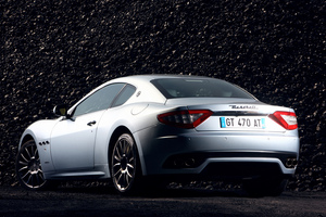 Maserati GranTurismo S Automatic