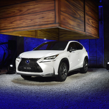 Lexus NX 300h F Sport AWD