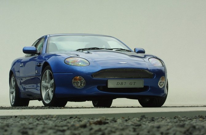 Aston Martin DB7 GT