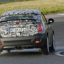 MINI shows-off camouflaged future Coupé model