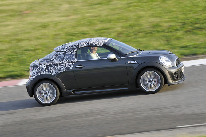 MINI shows-off camouflaged future Coupé model