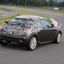 MINI shows-off camouflaged future Coupé model