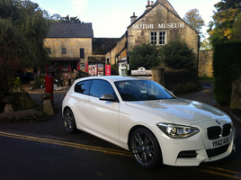 The M135i comes standard with an M tuned suspension, more aggressive body, and larger, 18in standard wheels.