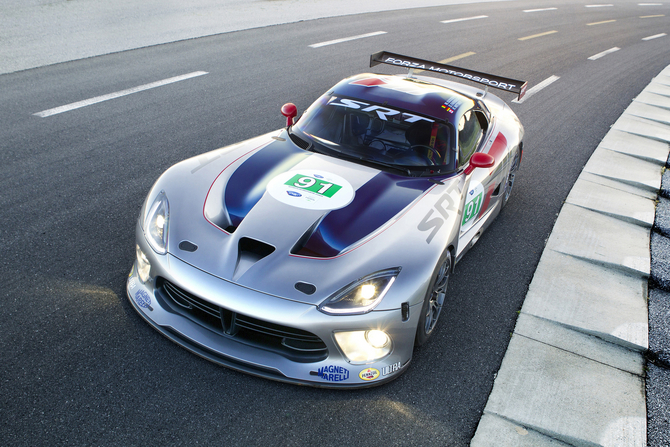 Haverá dois carros inscritos com os pilotos Dominik Farnbacher, Marc Goossens, Ryan Hunter-Reay e Kuno Wittmer aos comandos.