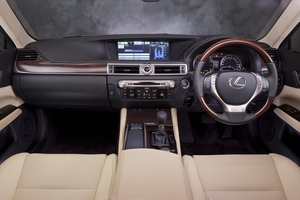 Lexus GS250 Offers Lots of Tech with Smaller Engine