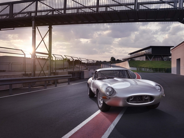 Jaguar E-Type Lightweight