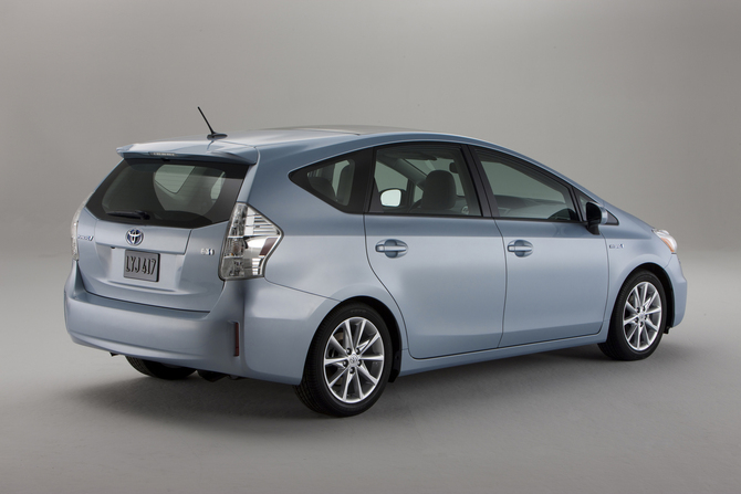 Prius Family grows in Detroit