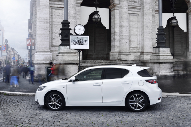 Lexus CT 200h F SPORT