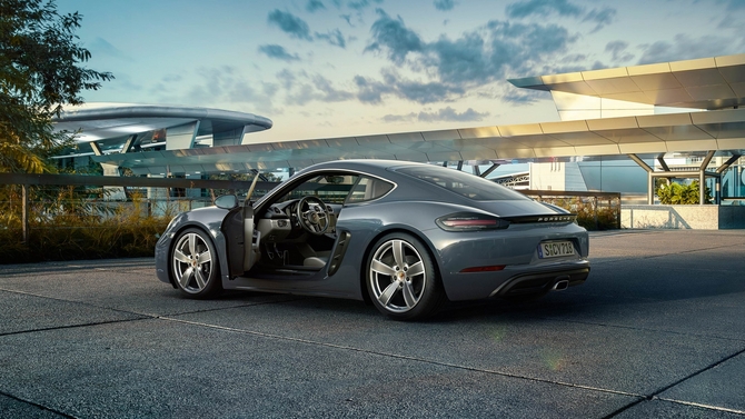 Porsche 718 Cayman S PDK