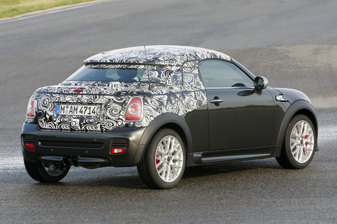 MINI shows-off camouflaged future Coupé model